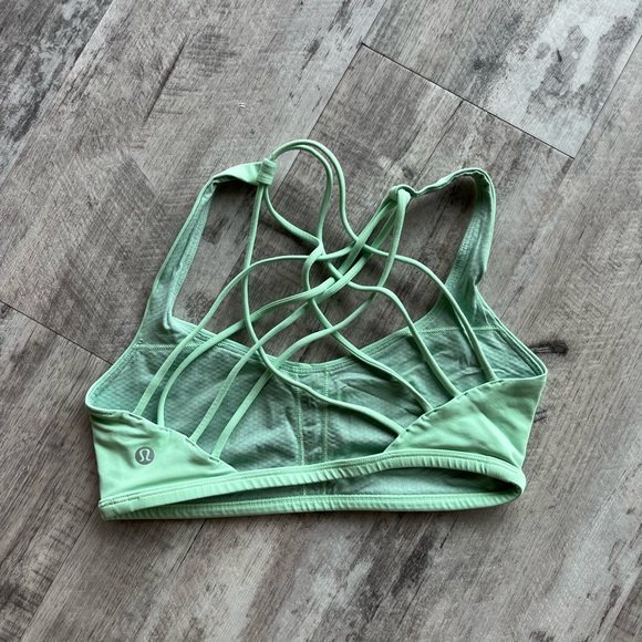 Lululemon Free to be bra 😊❤️😊 in sea foam green - Picture 2 of 4